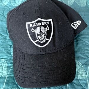 BUNDLE - 9Forty Raiders hats OS